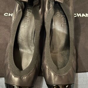 CHANEL Black Leather and Patent Heels